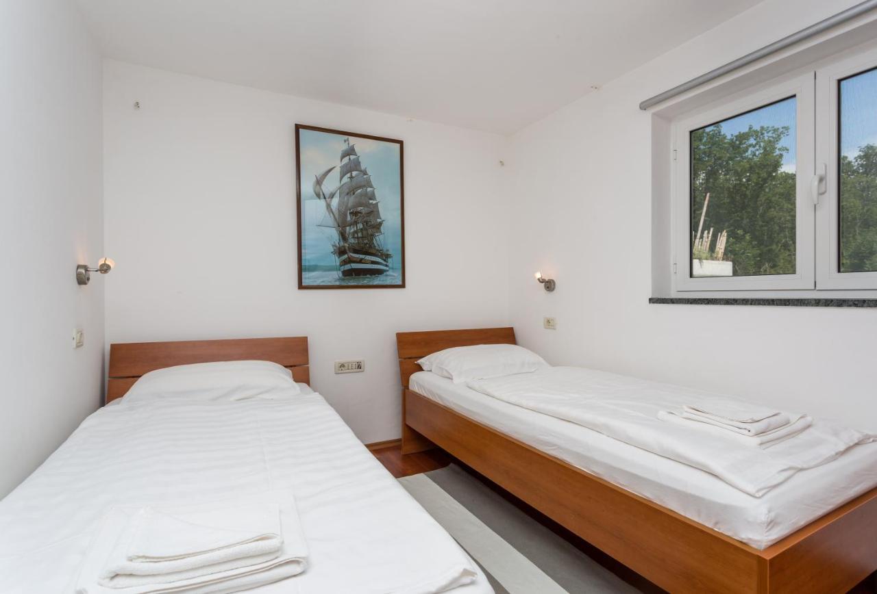 Molnar Resort Apartment Sergej Brzac Exterior foto